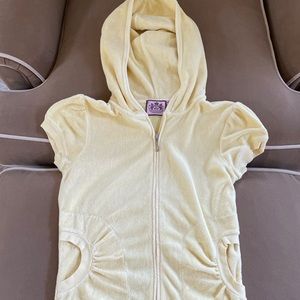 Juicy Couture girl’s short-sleeved hoodie